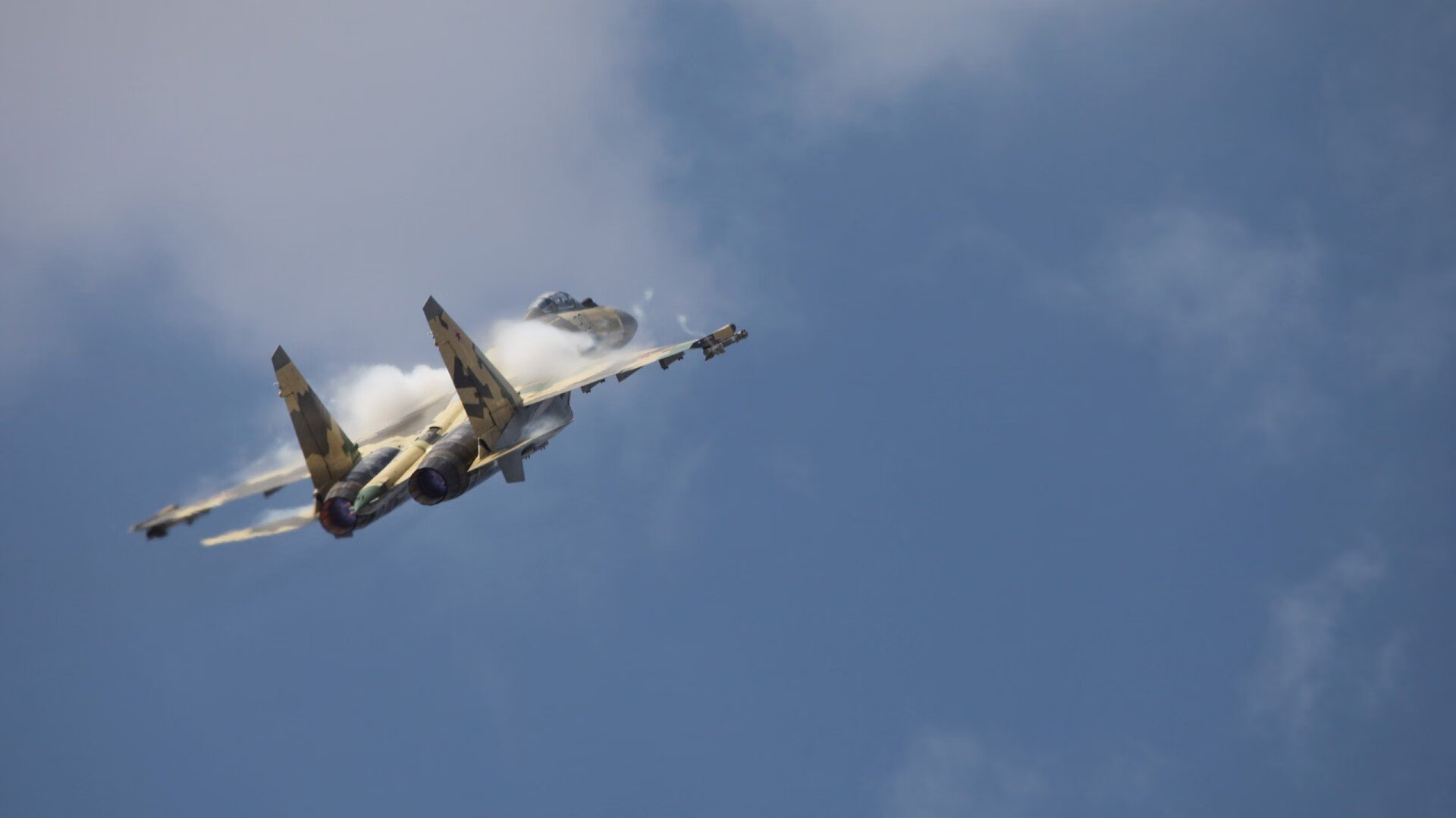 开云体育官网-钢铁洪流VS锋线利刃，那不勒斯主场狂飙，卢卡库独造三球碾压莱比锡